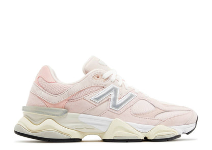 NB 9060 "Pink Rose" – Y2K Design trifft Performance